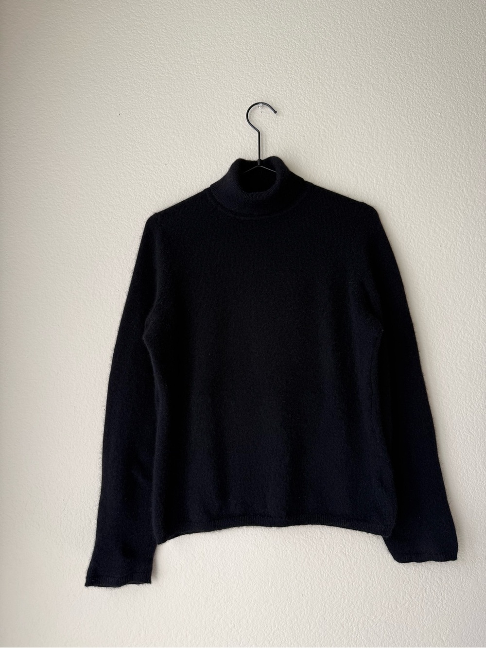 Charter Club 100% cashmere Black Turtleneck Knit Sweater